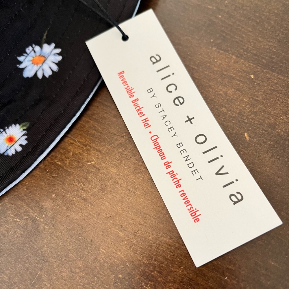 alice + olivia Bucket hat - Picture 4 of 5